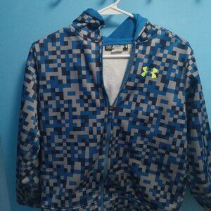 Under Armor boys hooded sweatshirt, size M